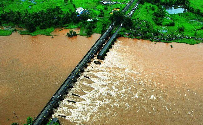 Bridge Collapses On Mumbai Goa Photos