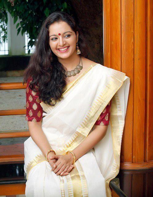 Celebrities Look Gorgeous In Onam Celebration Photos