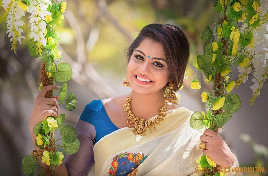 Celebrities Look Gorgeous In Onam Celebration Photos