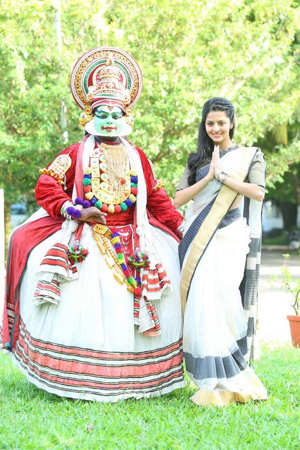 Celebrities Look Gorgeous In Onam Celebration Photos