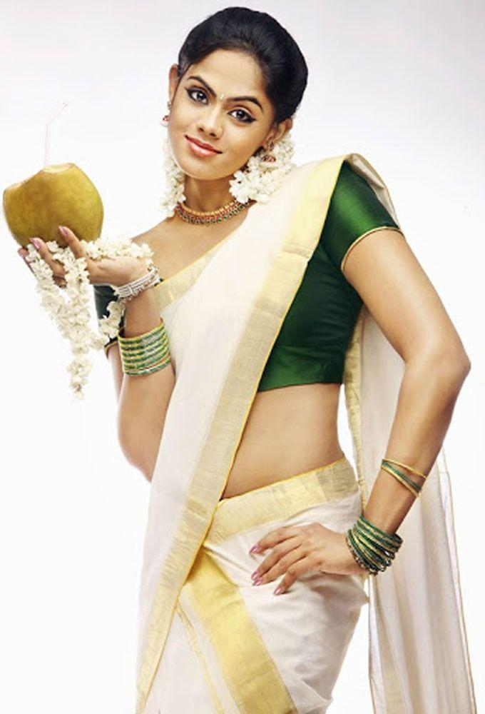 Celebrities Look Gorgeous In Onam Celebration Photos