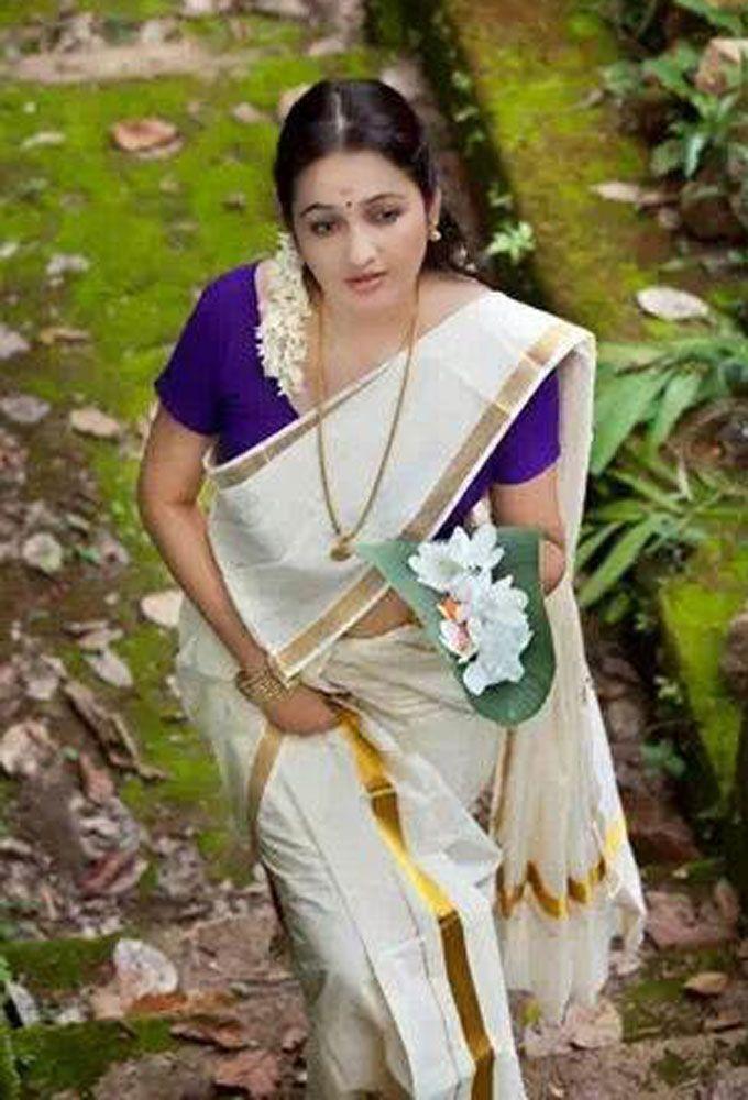 Celebrities Look Gorgeous In Onam Celebration Photos