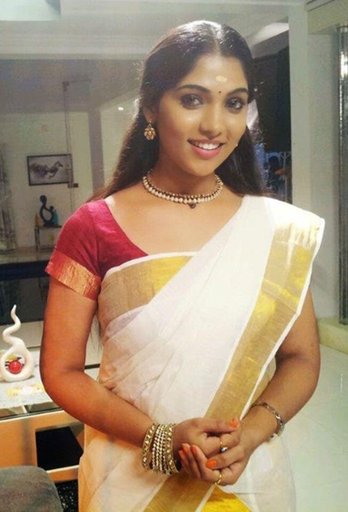 Celebrities Look Gorgeous In Onam Celebration Photos