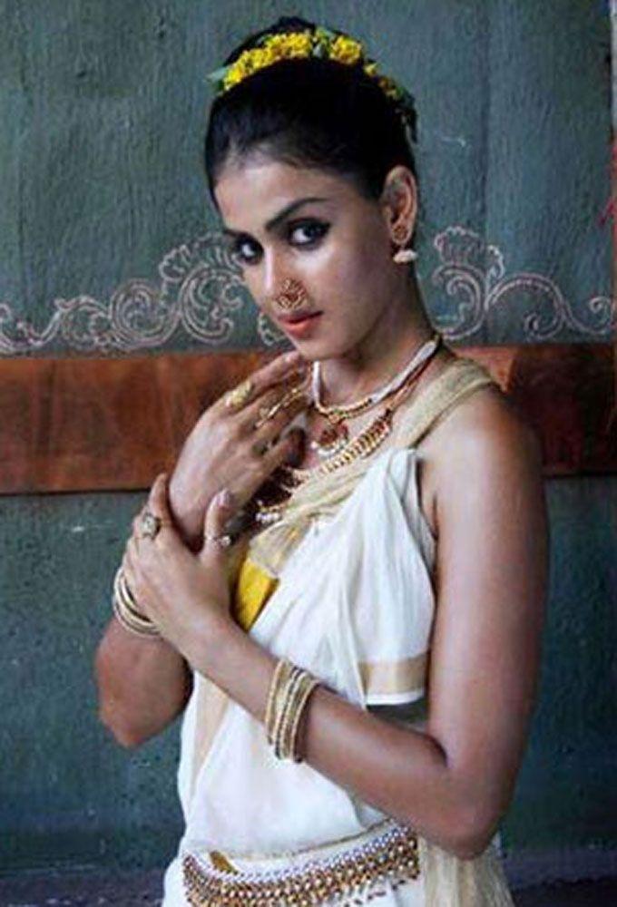 Celebrities Look Gorgeous In Onam Celebration Photos