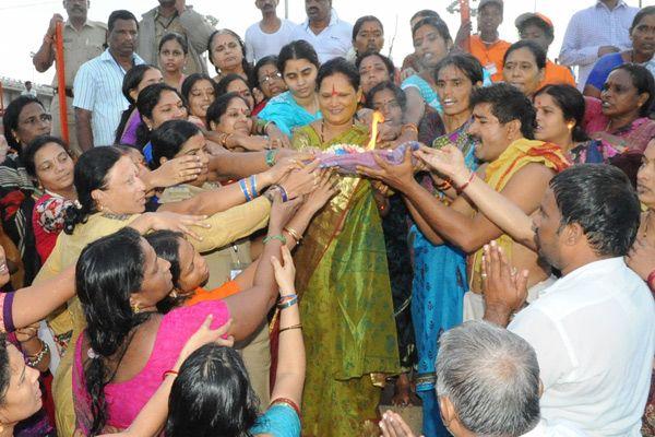 Crowd at Krishna Pushkaralu