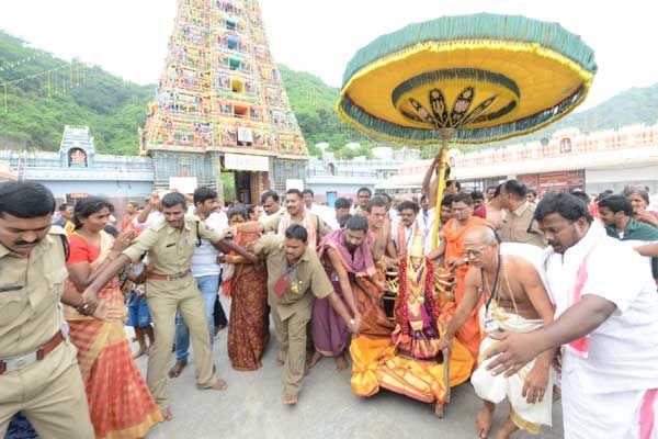 Kanaka Durga Temple Dasara Celebration Photos