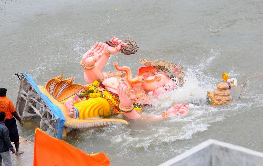Ganesh Nimajjanam 2016 In Hyderabad Photos
