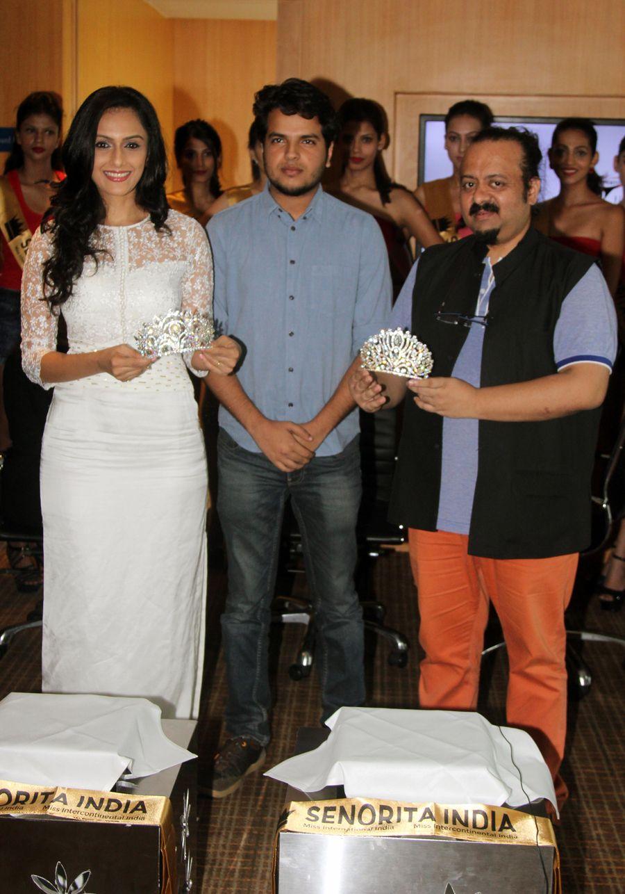 Grand Unvieling of the Glamorous Crowns of 'Senorita India 2016' Beauty Pageant