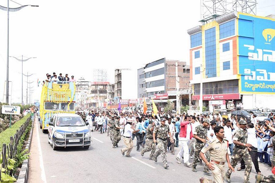 Grand welcome to  PV Sindhu at Hyderabad photos 