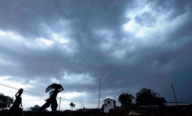 Heavy Rains Lash Telugu States