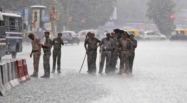Heavy Rains Lash Telugu States