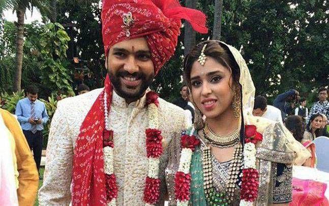 Indian Cricket Team Players With Wife Photos