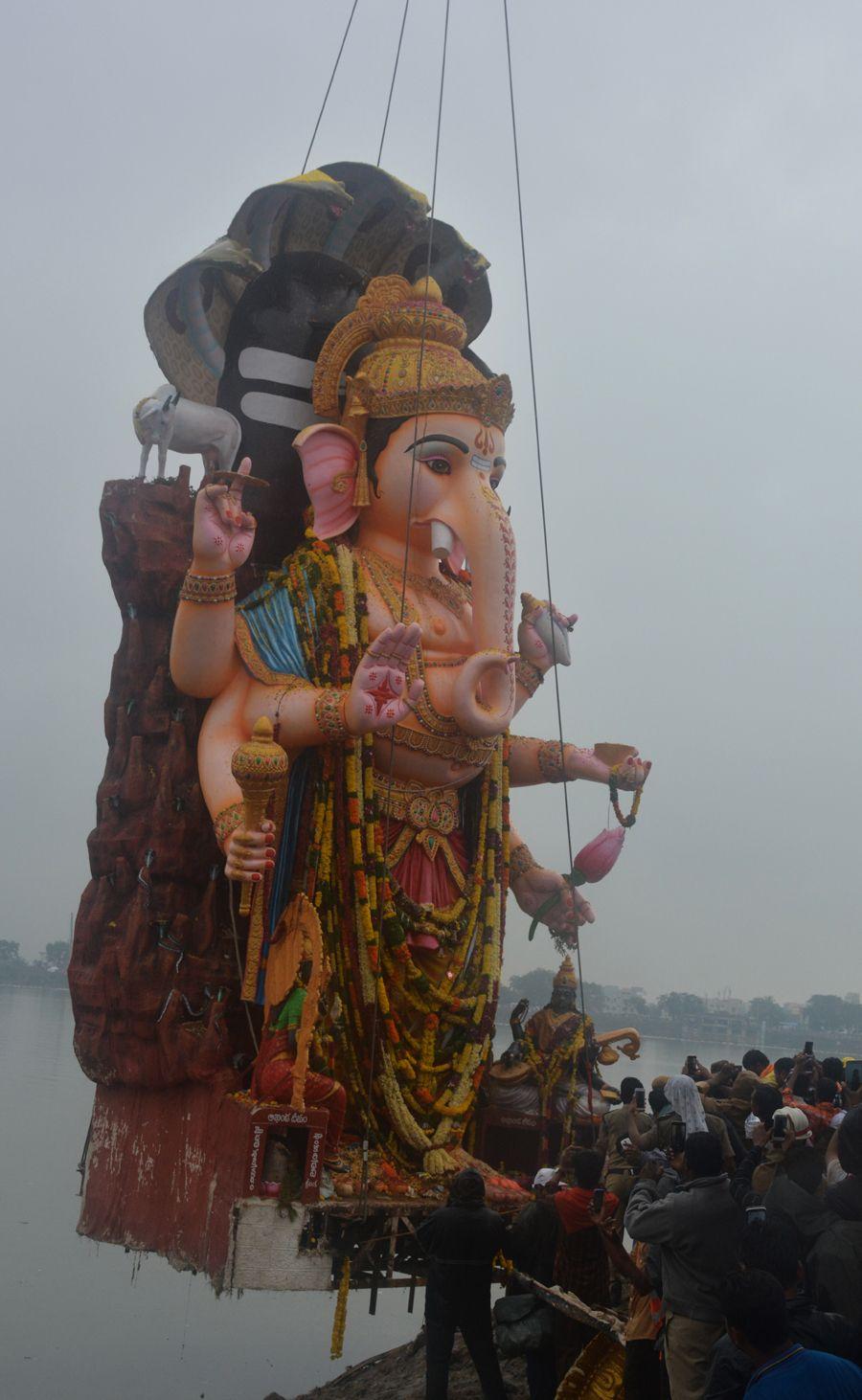 Khairatabad Ganesh Nimajjanam 2016 PHOTOS