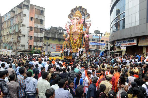 Khairatabad Ganesh Nimajjanam 2016 PHOTOS