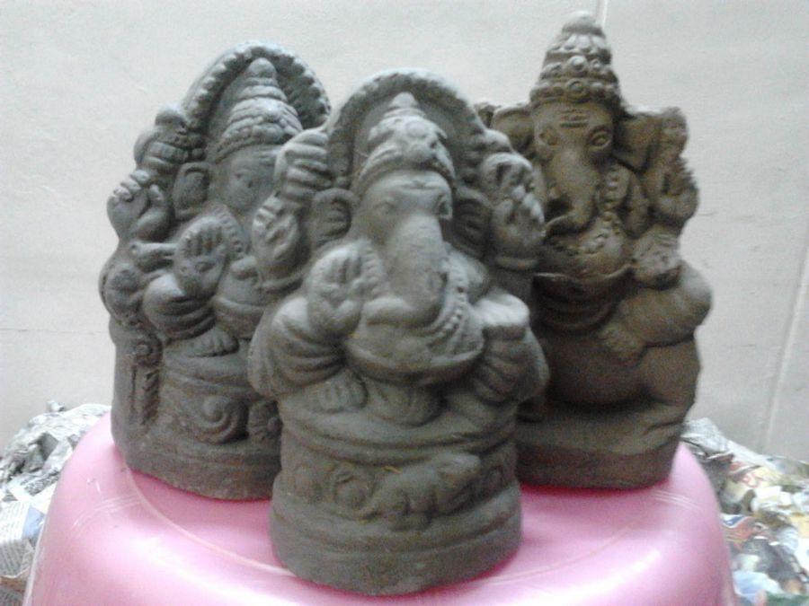 PHOTOS: Eco Friendly Clay Ganesh Idols