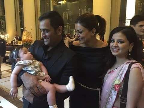 Sakshi Dhoni Private Moments Photos goes viral on Internet