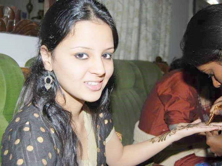 Sakshi Dhoni UNSEEN Photos goes viral on Internet