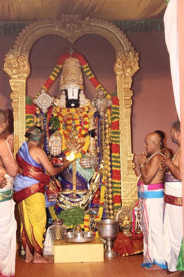 Srivari model temple in Vijayawada in Pushkarni