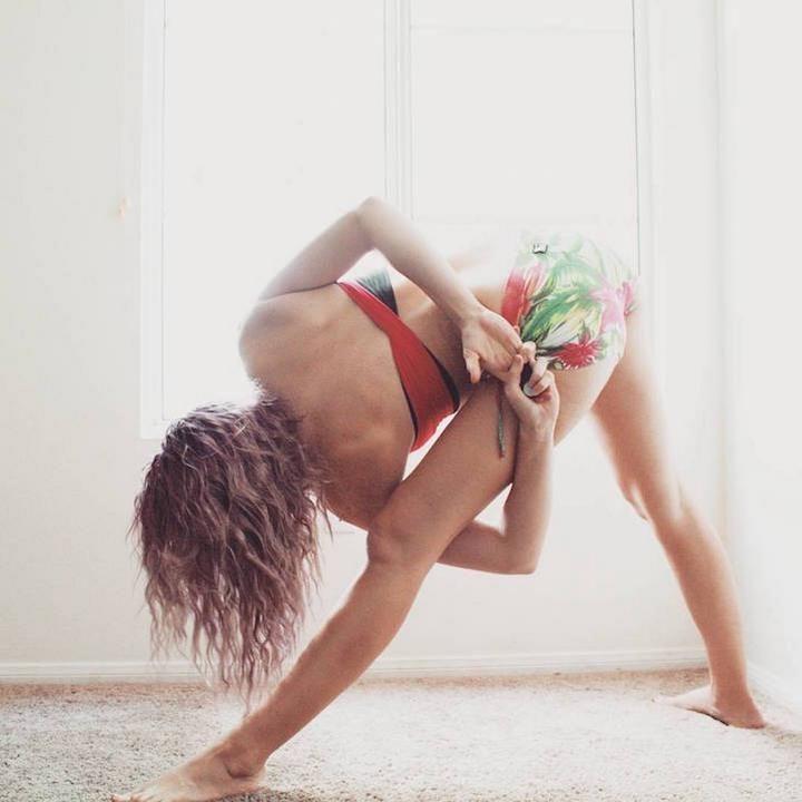 This Yogi's Incredible Body Poses Are Inspiring