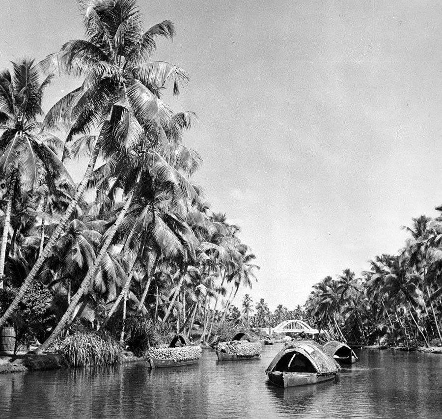 UNSEEN Vintage Photos that capture the past of India