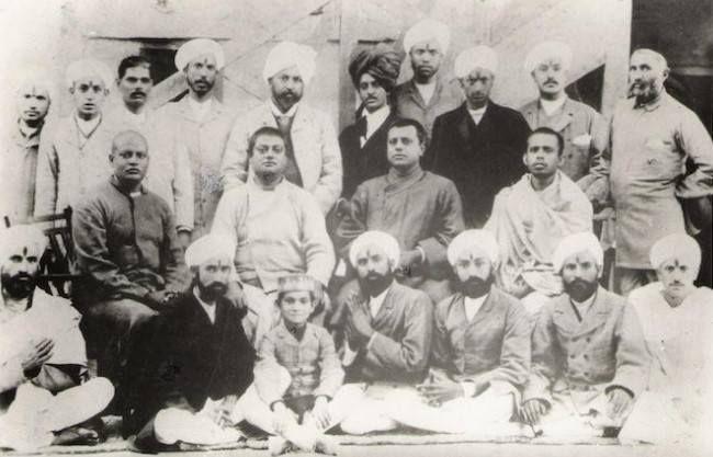 UNSEEN Vintage Photos that capture the past of India