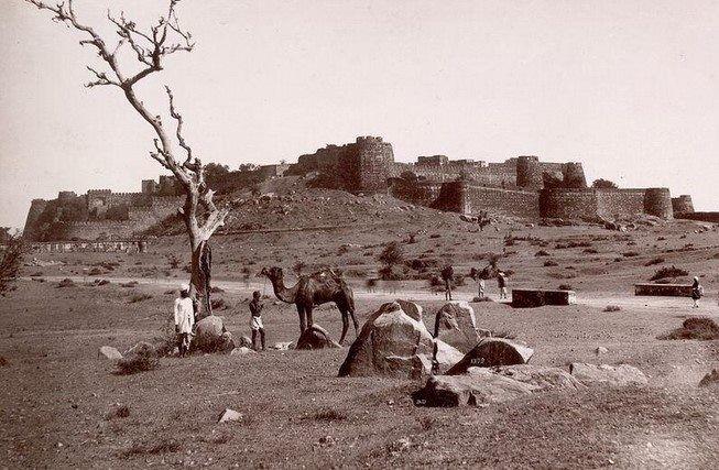 UNSEEN Vintage Photos that capture the past of India