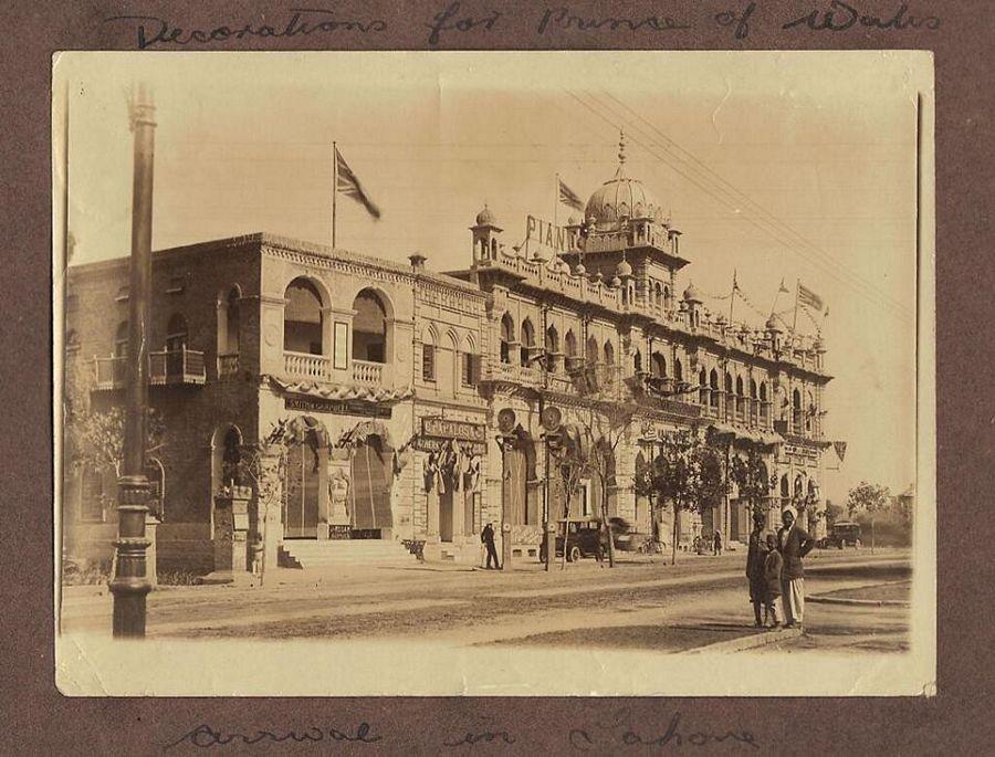 UNSEEN Vintage Photos that capture the past of India