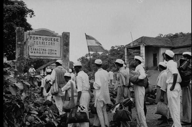 UNSEEN Vintage Photos that capture the past of India