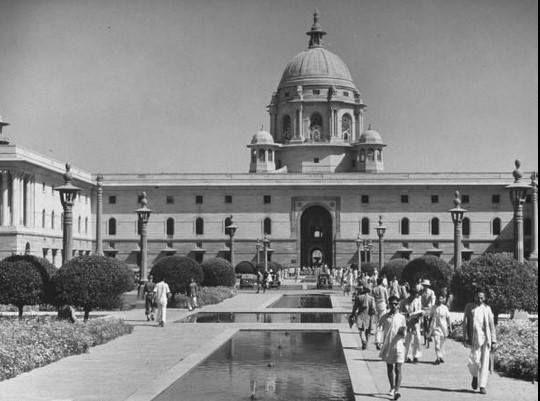 UNSEEN Vintage Photos that capture the past of India