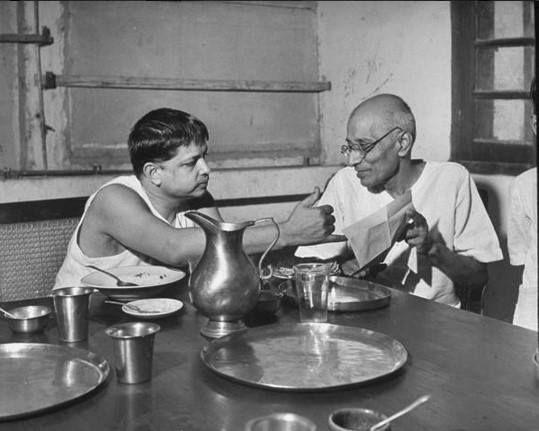 UNSEEN Vintage Photos that capture the past of India