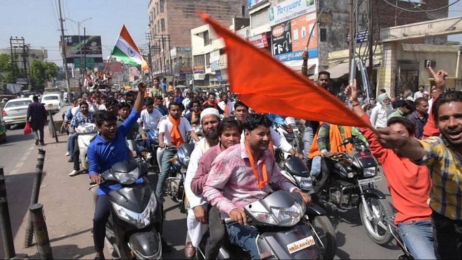 YOGI ADITYANATH Rare Photos