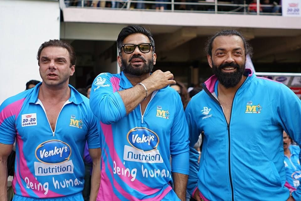 CCL 6 Mumbai Heroes Vs Punjab De Sher T20 Match Photos