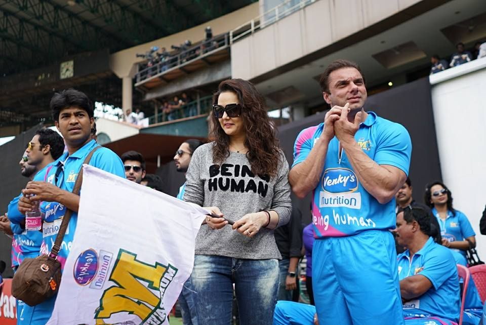 CCL 6 Mumbai Heroes Vs Punjab De Sher T20 Match Photos