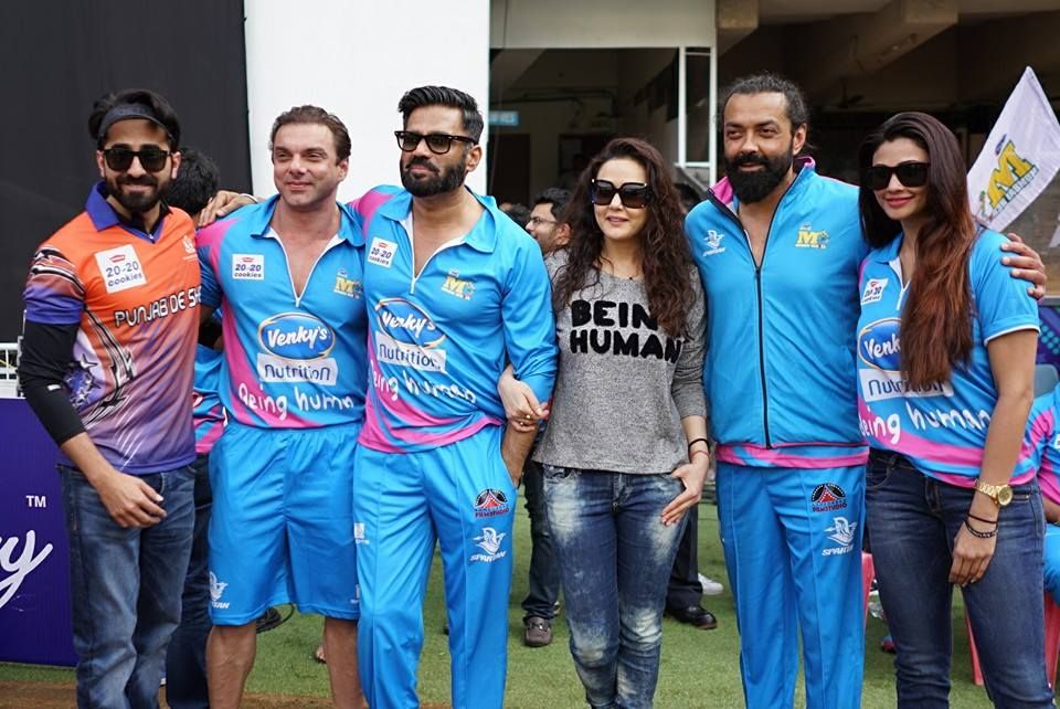 CCL 6 Mumbai Heroes Vs Punjab De Sher T20 Match Photos