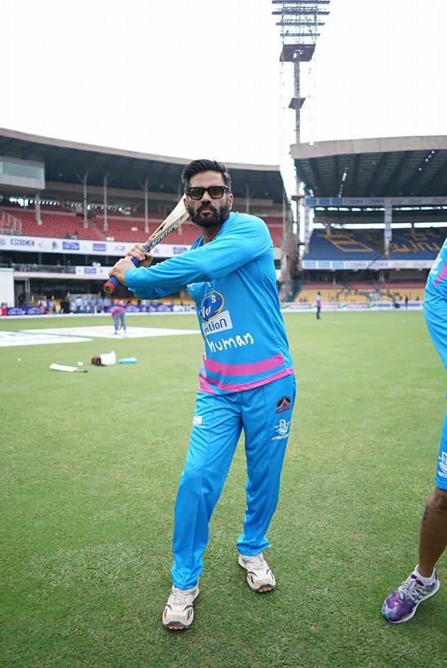 CCL 6 Mumbai Heroes Vs Punjab De Sher T20 Match Photos