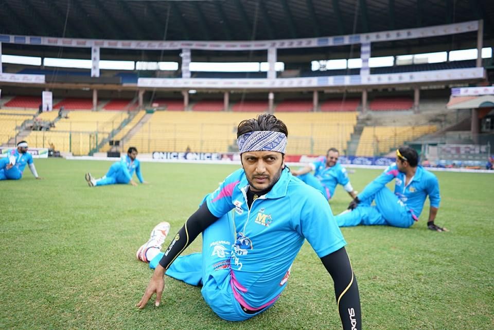 CCL 6 Mumbai Heroes Vs Punjab De Sher T20 Match Photos