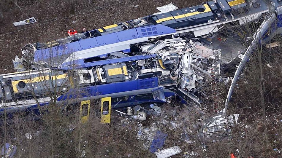 Germany Train Crash Photos