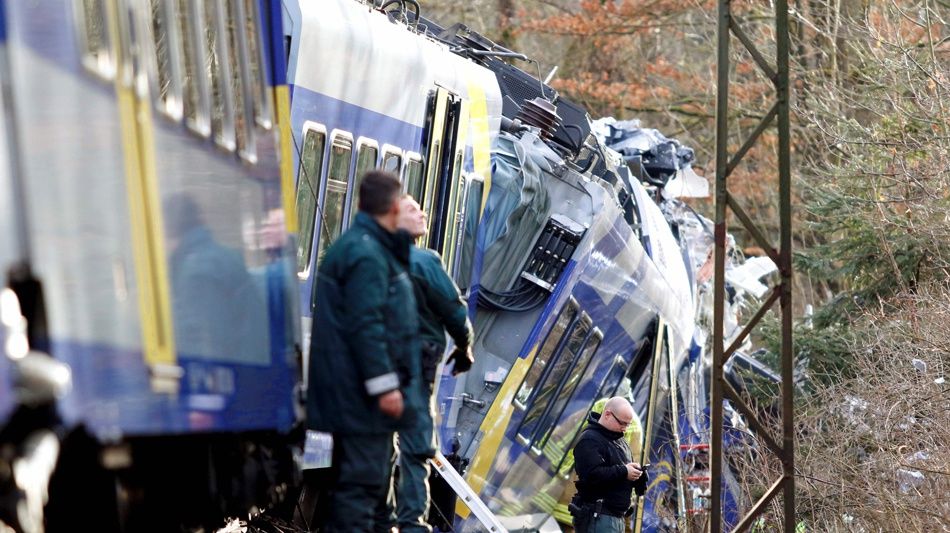 Germany Train Crash Photos