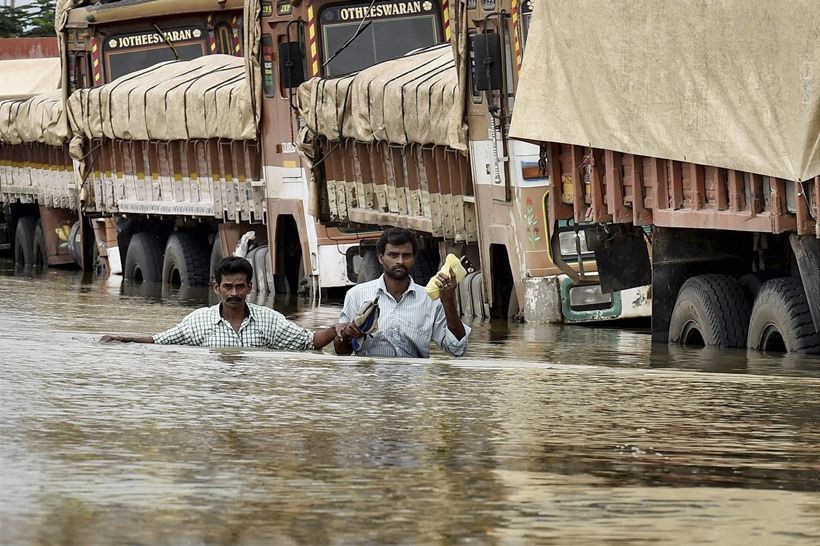 Latest chennai airport floods photos