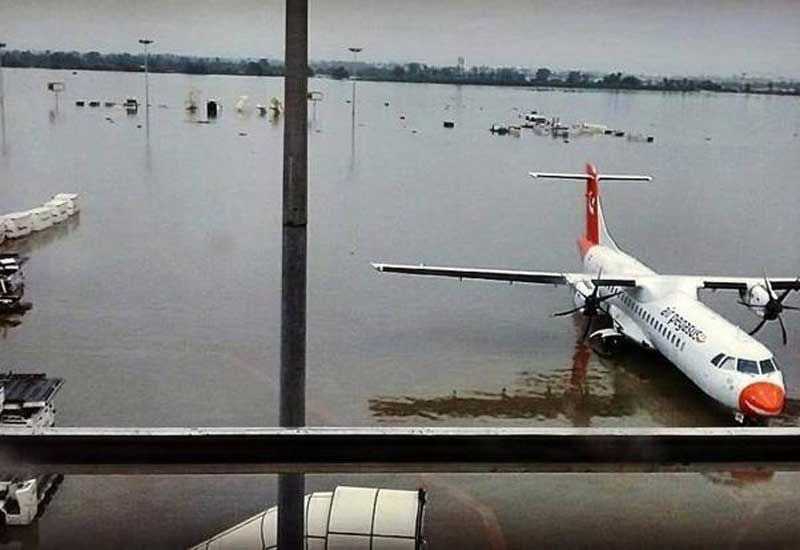 Latest chennai airport floods photos