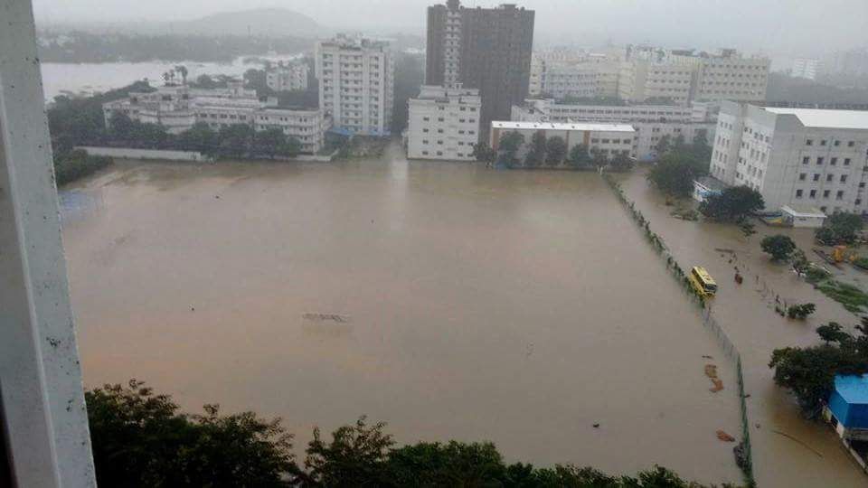 Latest chennai airport floods photos