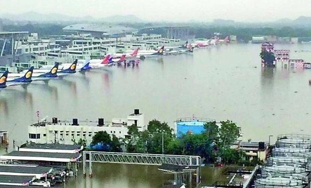 Latest chennai airport floods photos