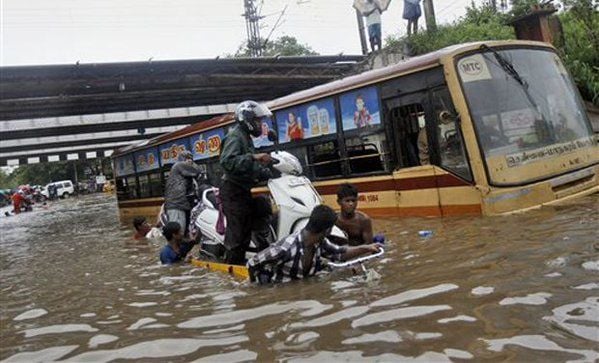 Latest chennai airport floods photos