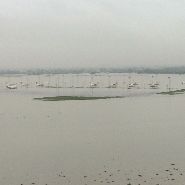 Latest chennai airport floods photos
