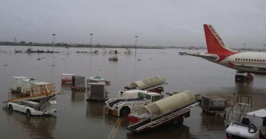 Latest chennai airport floods photos