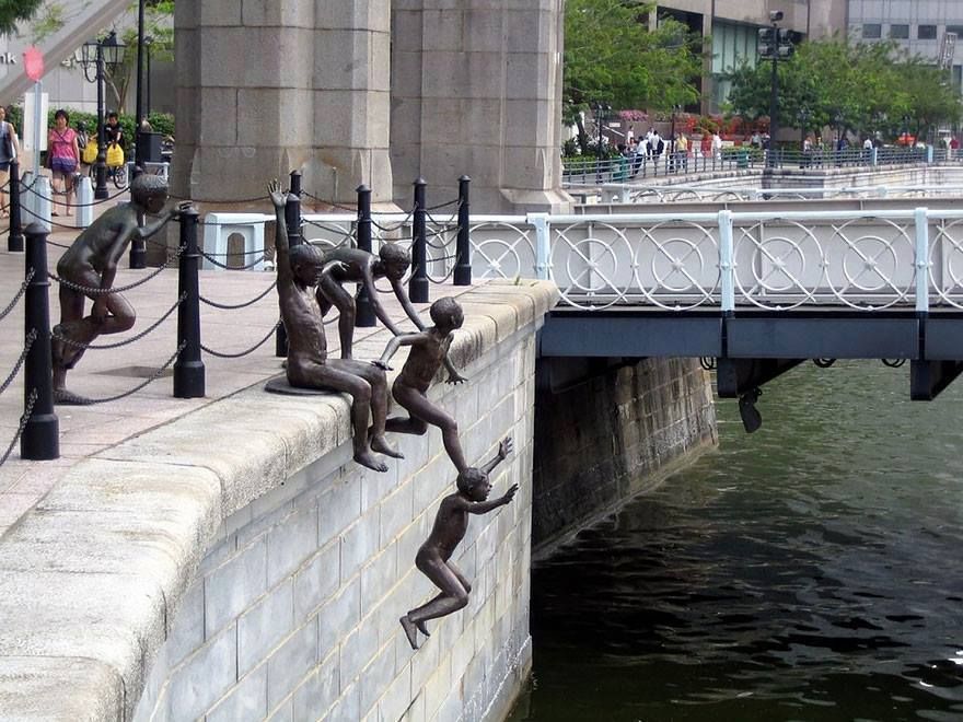 Most Unique Statues From The World Photos