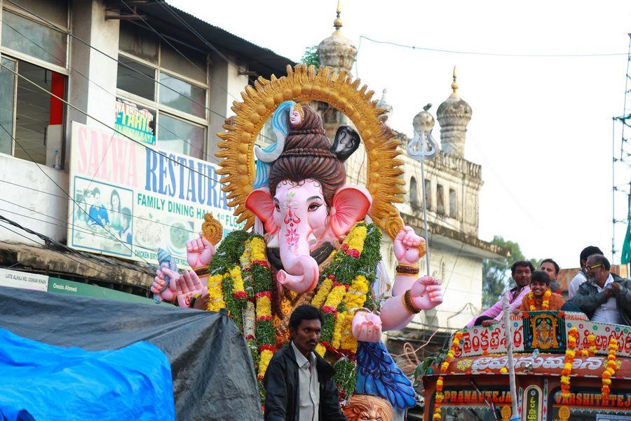 PHOTOS: Ganesh Nimajjanam in Hyderabad