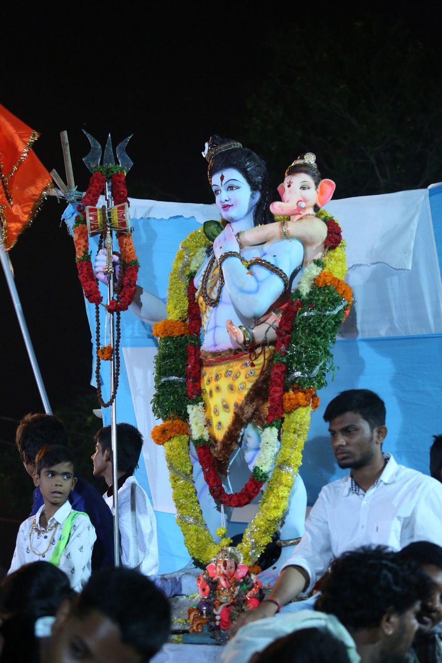 PHOTOS: Ganesh Nimajjanam in Hyderabad
