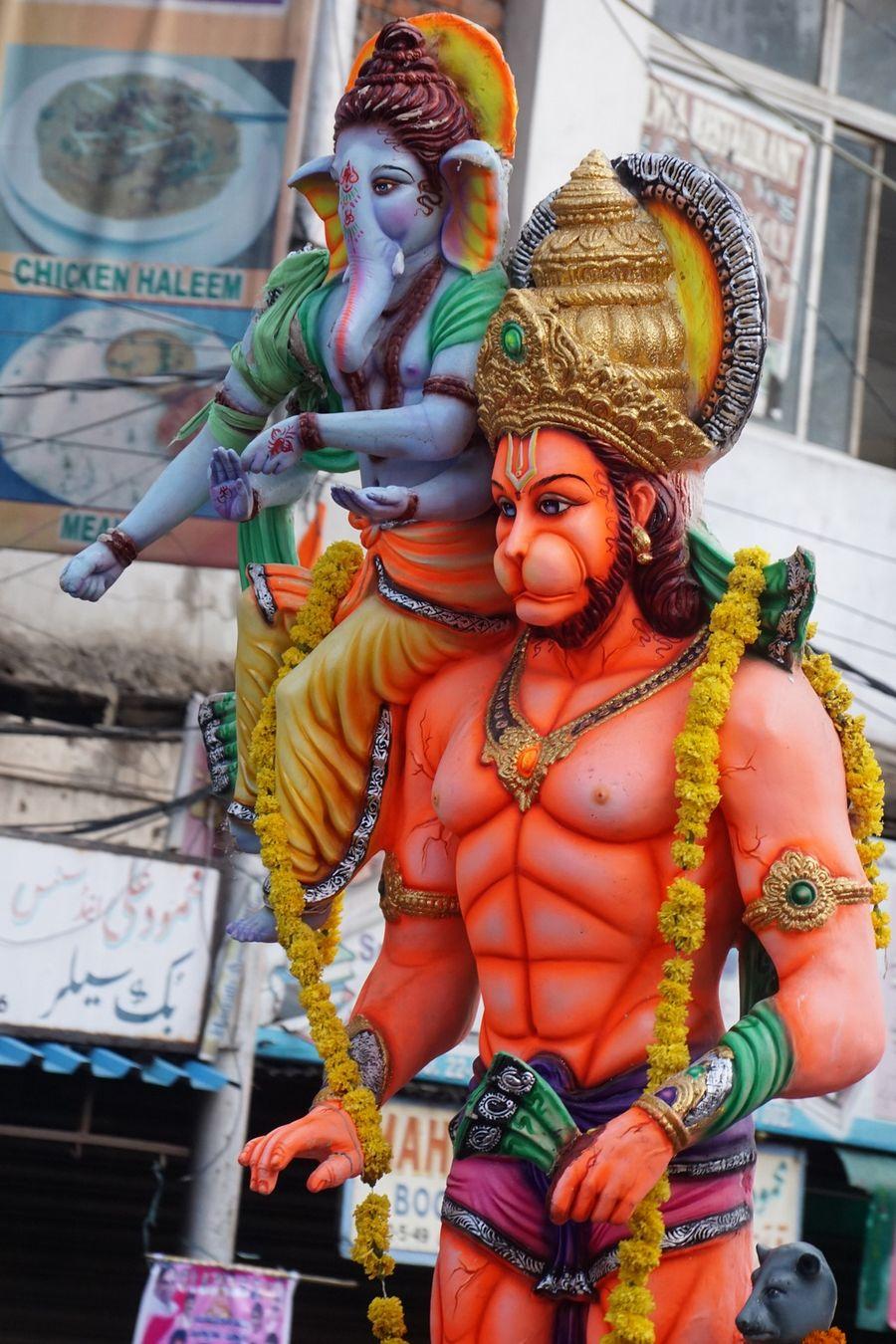 PHOTOS: Ganesh Nimajjanam in Hyderabad