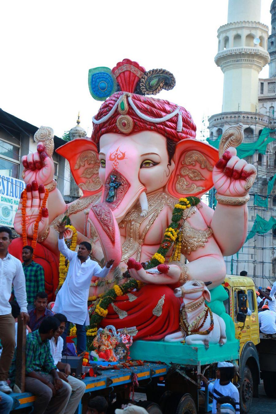 PHOTOS: Ganesh Nimajjanam in Hyderabad